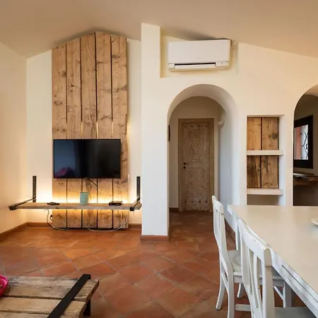 Le Case Del Golfo - Your House In Sardinia Golfo Aranci Exterior photo