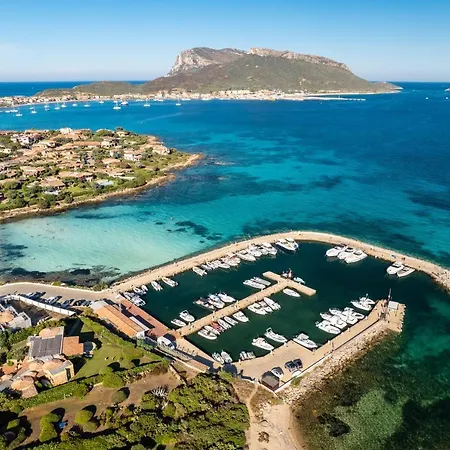 Le Case Del Golfo - Your House In Sardinia Golfo Aranci Exterior photo