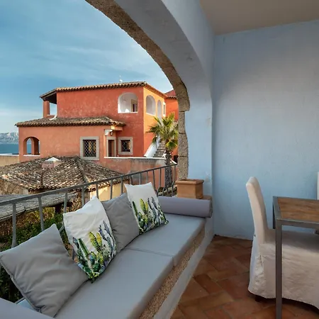Le Case Del Golfo - Your House In Sardinia Golfo Aranci Exterior photo